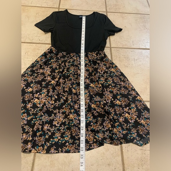 💙 SHEIN Black Ribbed Top Floral Fit & Flare Midi Dress - Size S- NWOT - Picture 5 of 5